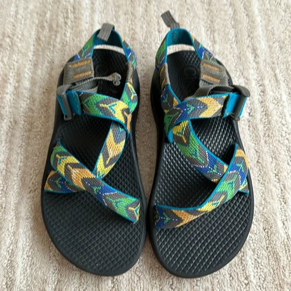 Chaco Z1 Kids Arrowhead Sandals Blue Green Yellow Size 3