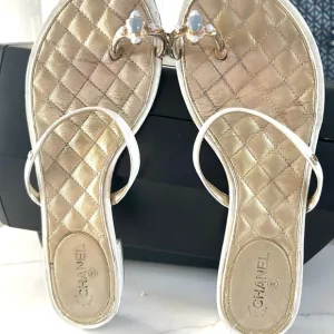 Chanel vintage sandals