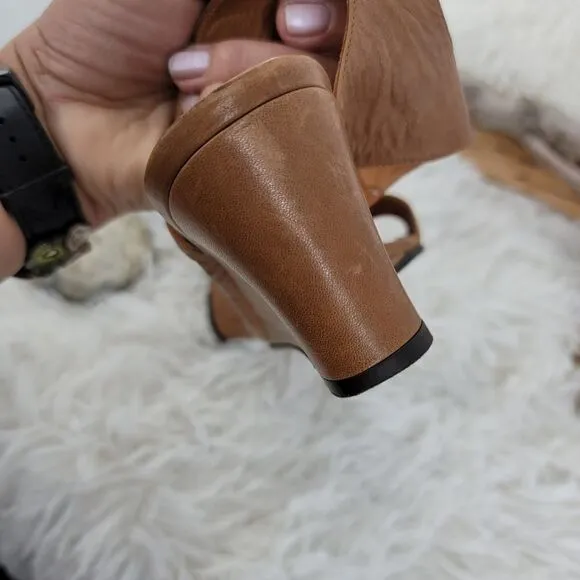 Chi mihara leather dorsay style leather wedge sandals