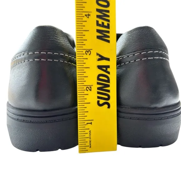 Clarks Carleigh Jazz Women's Size 8.5 Slip On Black Leather Causal Comfort Shoe