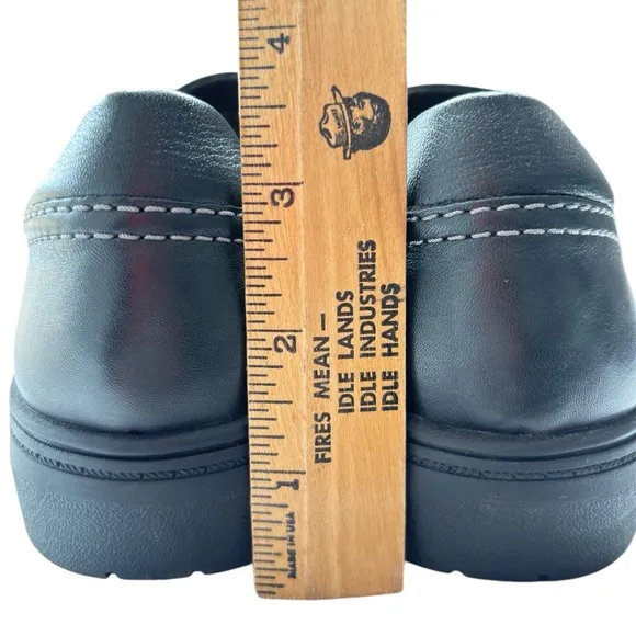 Clarks Carleigh Jazz Women's Size 8.5 Slip On Black Leather Causal Comfort Shoe