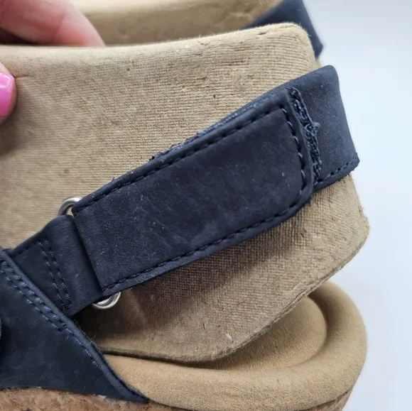 Clarks Collection Giselle Dove Navy Nubuck Sandals