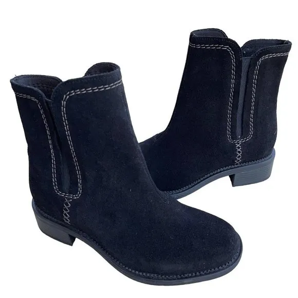 Clarks Collection SIZE 7 Maye Zip Black Suede Leather Ankle Chelsea Boots