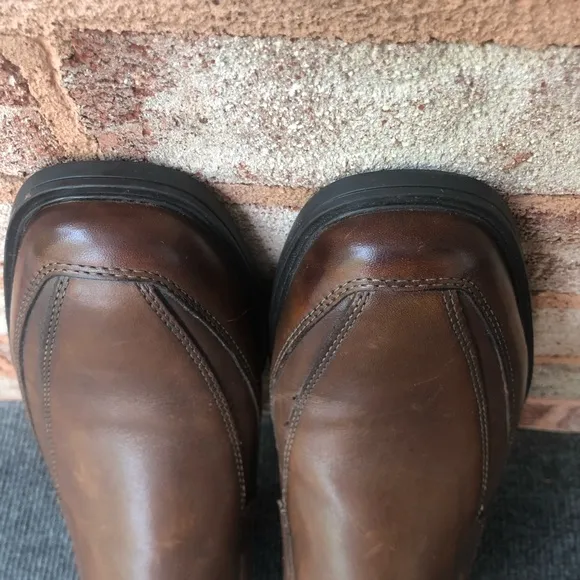 Clarks Cushion Leather Slip On Brown Dress Shoes EUC 8.5