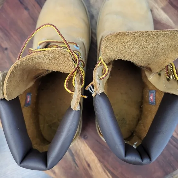 Classic Timberland Waterproof 6&quot; Boots 200 Primaloft Wheat Youth 6 (Women's 7.5)