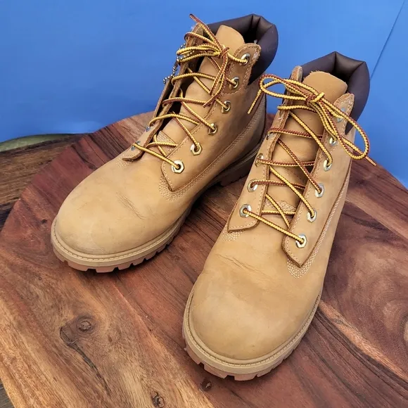 Classic Timberland Waterproof 6&quot; Boots 200 Primaloft Wheat Youth 6 (Women's 7.5)