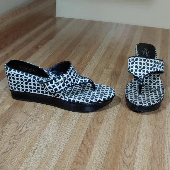 Coach Felicia Wedges Sandals 7B