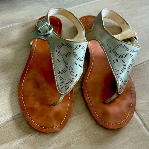 Coach green monogrammed “c” flat sandals with ankle buckle