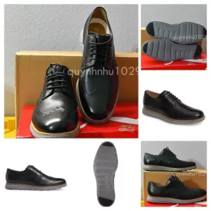 COLE HAAN  Men's Øriginal Grand Wingtip Oxford