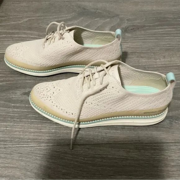 COLE HAAN WOMENS ORIGINALGRAND STITCHLITE WING OXFORD GOLF SHOES