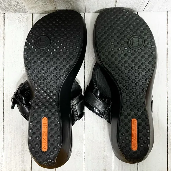 COLE HAAN x NIKE AIR Patent Leather Wedge Thong Sandals