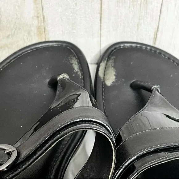 COLE HAAN x NIKE AIR Patent Leather Wedge Thong Sandals
