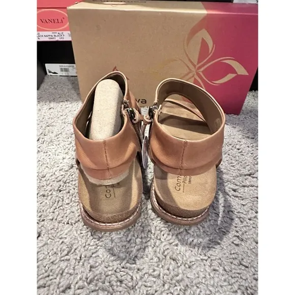COMFORTIVA GALE SAND WOMENS STRAPPY‎ LEATHER SANDAL SHOE SIZE 8 Wide NWB