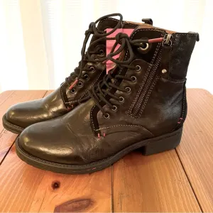 Comfortiva Sarango Black Leather Lace-up Zipper Ankle Boots 8W