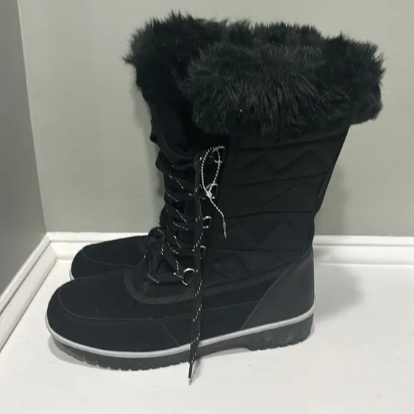Comfortview Women’s Black Eileen Waterproof Arch Support Winter Boots-size 11W