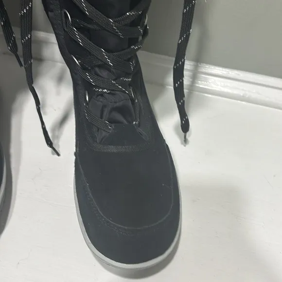 Comfortview Women’s Black Eileen Waterproof Arch Support Winter Boots-size 11W