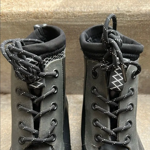 Converse Black and Gray High-Top Boots with Lace-Up Design