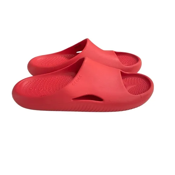 Crocs Mellow Recovery Slide Red Unisex M 7, W 9. In like new condition.