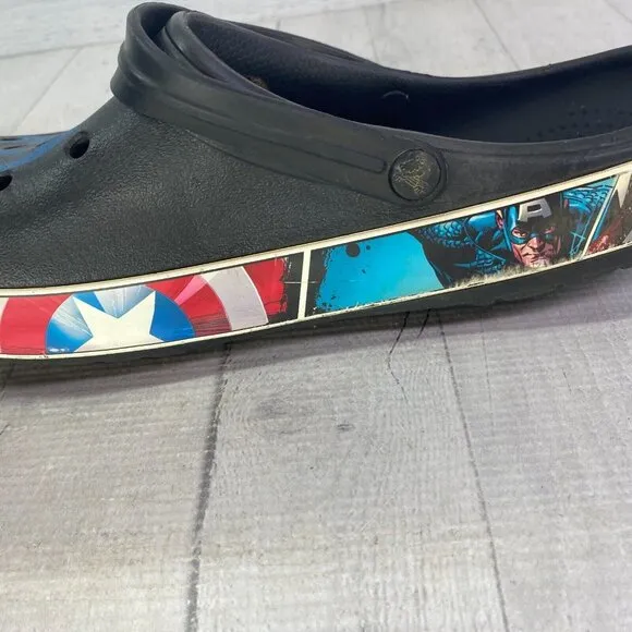 Crocs Mens MARVEL AVENGERS CAPTAIN AMERICA Comic Band Slip On Clog Shoes Size 12