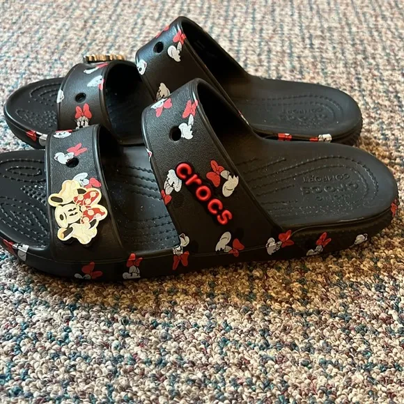 Crocs Minnie Mouse Sandals size 8