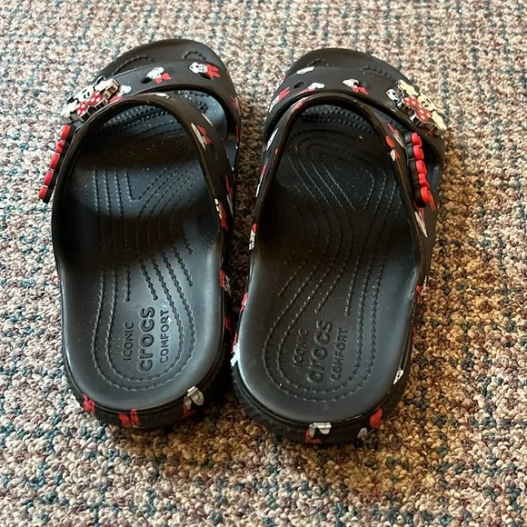 Crocs Minnie Mouse Sandals size 8