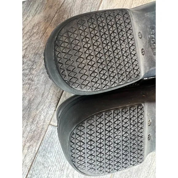 Crocs Neria Pro ll Shoes Slip Resistant Slip On Clogs Black Womens 11 Mules Work