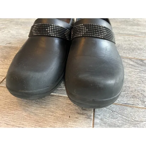 Crocs Neria Pro ll Shoes Slip Resistant Slip On Clogs Black Womens 11 Mules Work