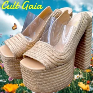 CULT GAIA SISLEY NUDE HIGH HEEL PLATFORM SANDALS - 9 ☀️🔥👡