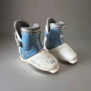 Dalbello Kara Junior Ski Boots - Size 12-13.5 Youth 1 - 2 JR 31 - 33 EU 234 mm