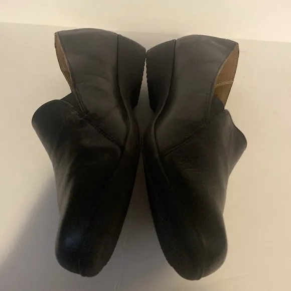 Dansko Black Leather Women's Farah Comfort Shoes