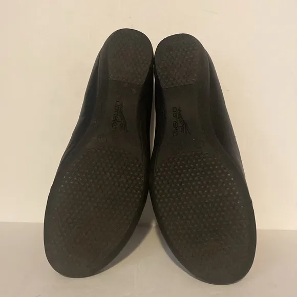 Dansko Black Leather Women's Farah Comfort Shoes