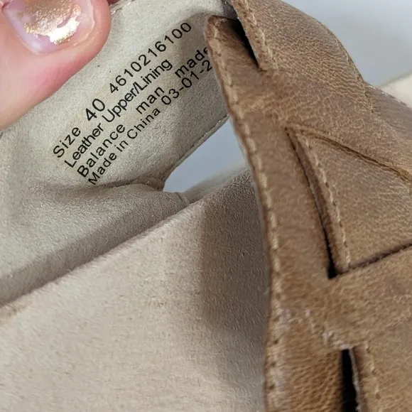 Dansko Cece Leather Thong Toe Post Sandals