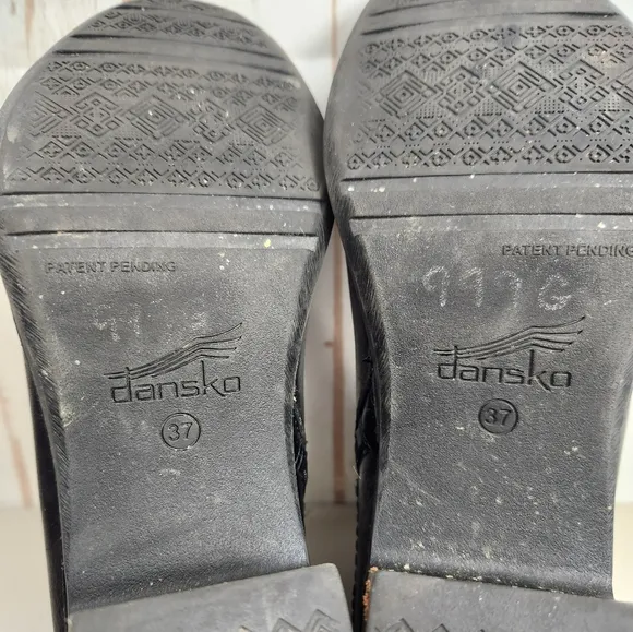 Dansko Hayley Ankle Boots with Chunky Heel and Rounded Toe Black Size 6.5-7 (37)