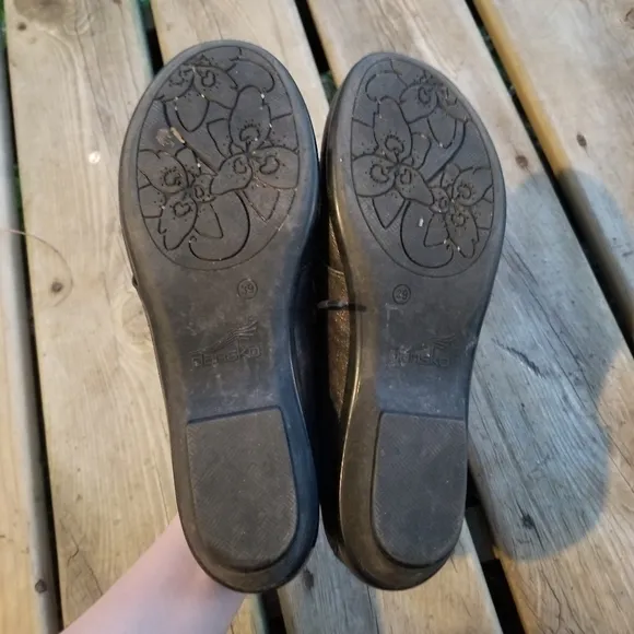 Dansko Olive Metallic Animal Print Laced Oxford 39