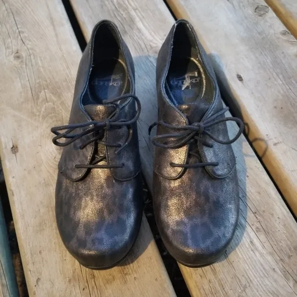 Dansko Olive Metallic Animal Print Laced Oxford 39