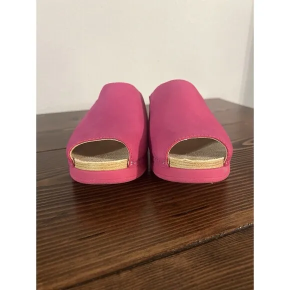 Dansko Ravyn Peep Toe Sandals in  Fuchsia Milled Nubuck Womens Size EU39/US8
