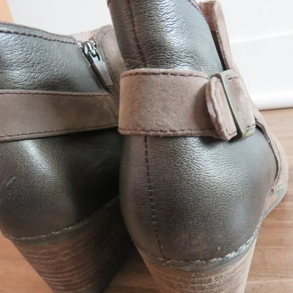 DANSKO Shirley Suede Leather Stacked Heel Ankle Boots in Taupe Size EU 40