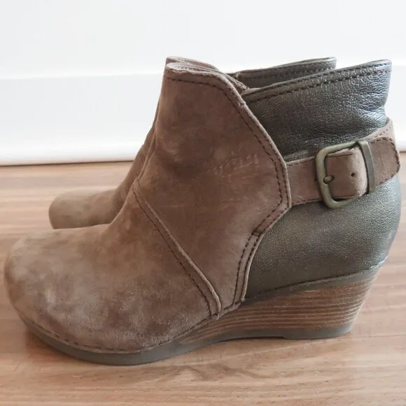 DANSKO Shirley Suede Leather Stacked Heel Ankle Boots in Taupe Size EU 40