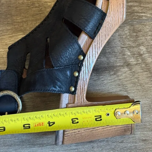 Dansko Women's Demetra Peep Toe Sandals Black Milled Nubuck Leather