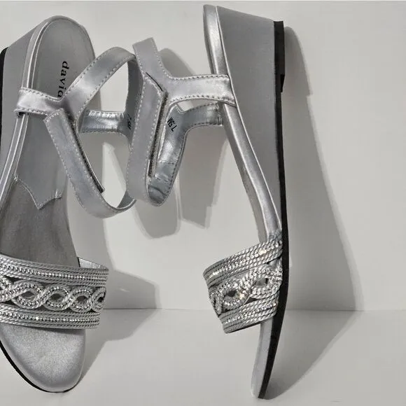 David Tate, Indigo sandals in beautiful silver. NIB-Size 7.5
