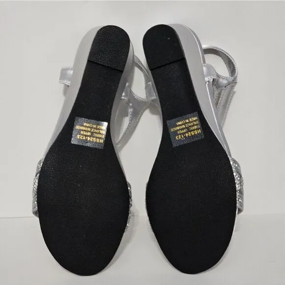 David Tate, Indigo sandals in beautiful silver. NIB-Size 7.5