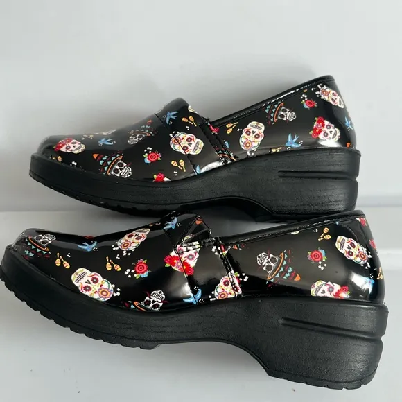 Day of the Dead Sugar Skull Non-skid Nurse or Kitchen Clogs- size 7w