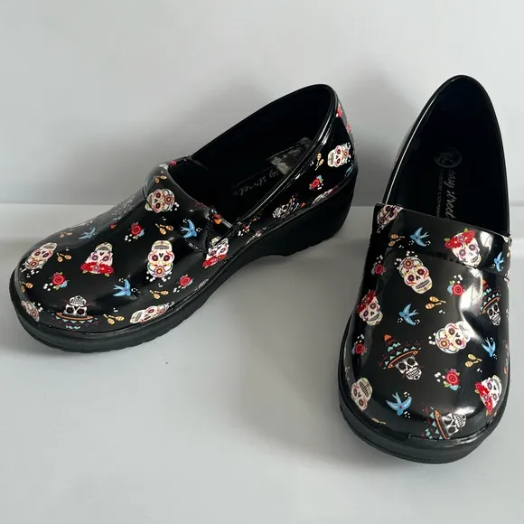 Day of the Dead Sugar Skull Non-skid Nurse or Kitchen Clogs- size 7w