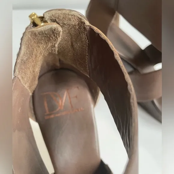 DIANE VON FURSTENBERG Opal wedge leather sandals Size 8.5