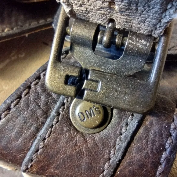 DOC DR. MARTENS Josef Sandals Women's Size 9 Men's 8 EU 41 Leather Buckles