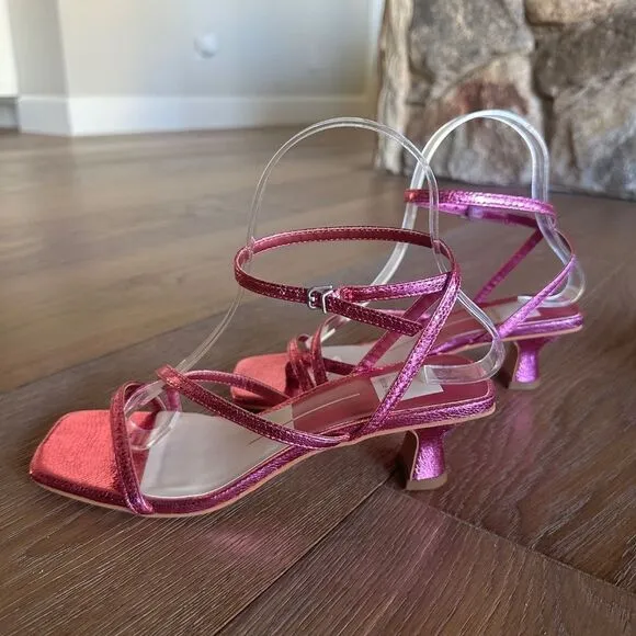 DOLCE VITA Baylor Square Toe Block Heel Thong Sandals In Magenta Crackle