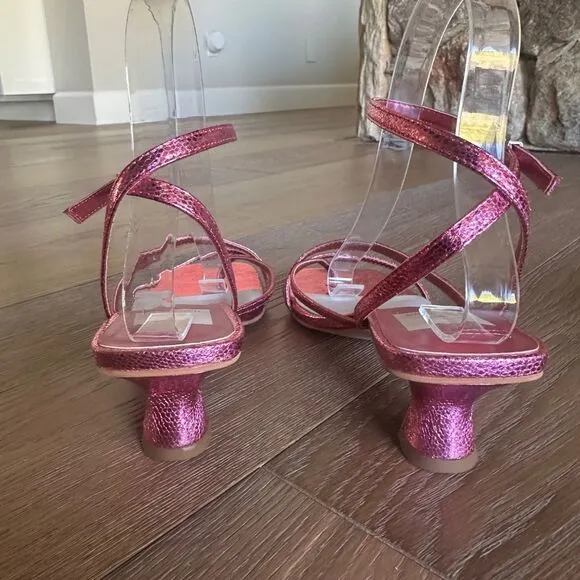 DOLCE VITA Baylor Square Toe Block Heel Thong Sandals In Magenta Crackle