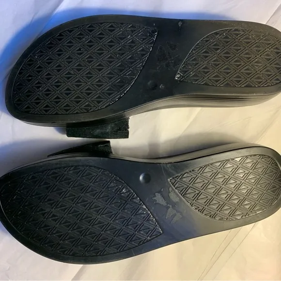 DONALD J PILNER FIJI SLIDES SUEDE SANDALS BLACK SHIMMER 8 1/2