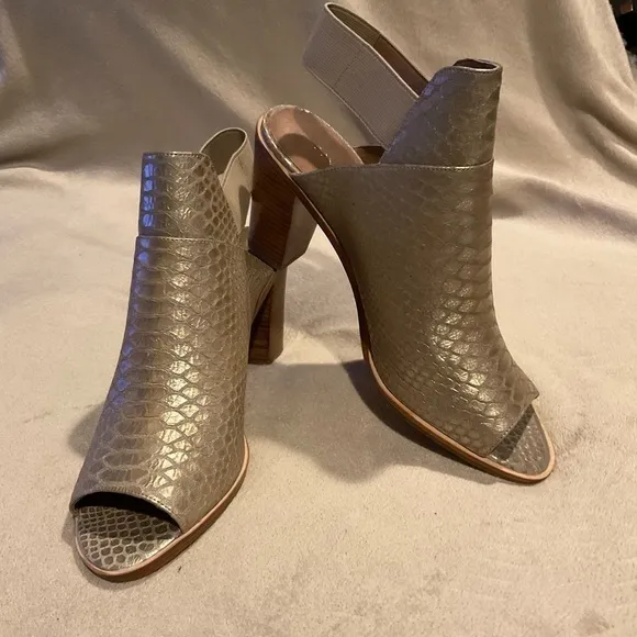 DONALD Pliner Khloe Metallic Python Snakeskin Peep Toe Sandals Booties Sz 9.5