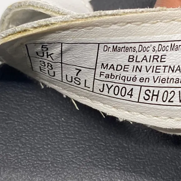 Dr. Martens Blaire Sandals Womens 7 White Leather Platform Strappy Buckle